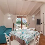 بيت للعطل Celeste House With Pool - Happy أولبيا
