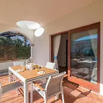 Сasa de vacaciones Celeste House With Pool - Happy