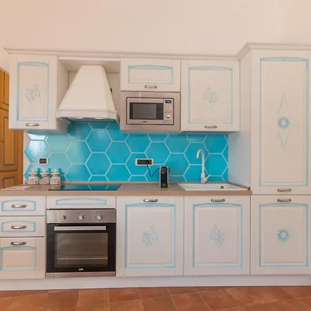 Celeste House With Pool - Happy