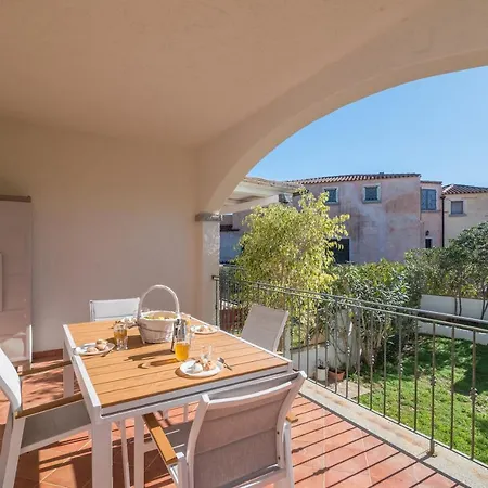 Celeste House With Pool - Happy