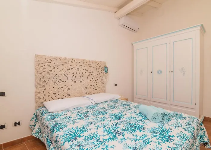 Celeste House With Pool - Happy Будинок відпочинку