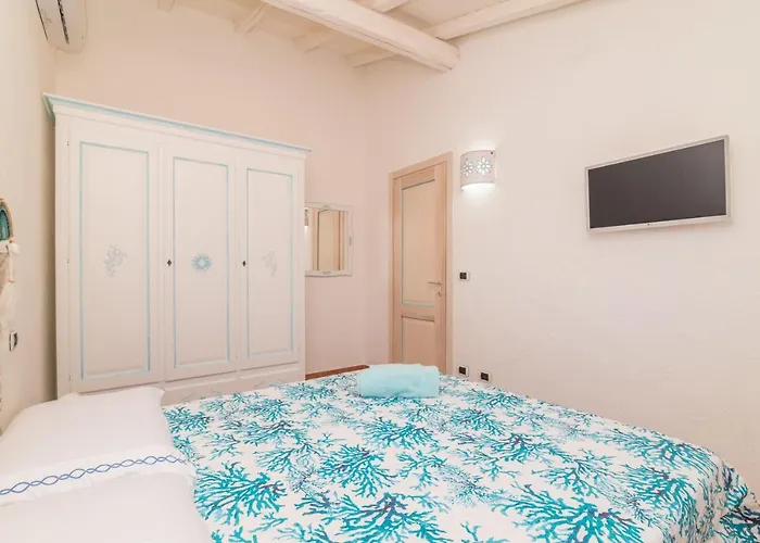 Celeste House With Pool - Happy